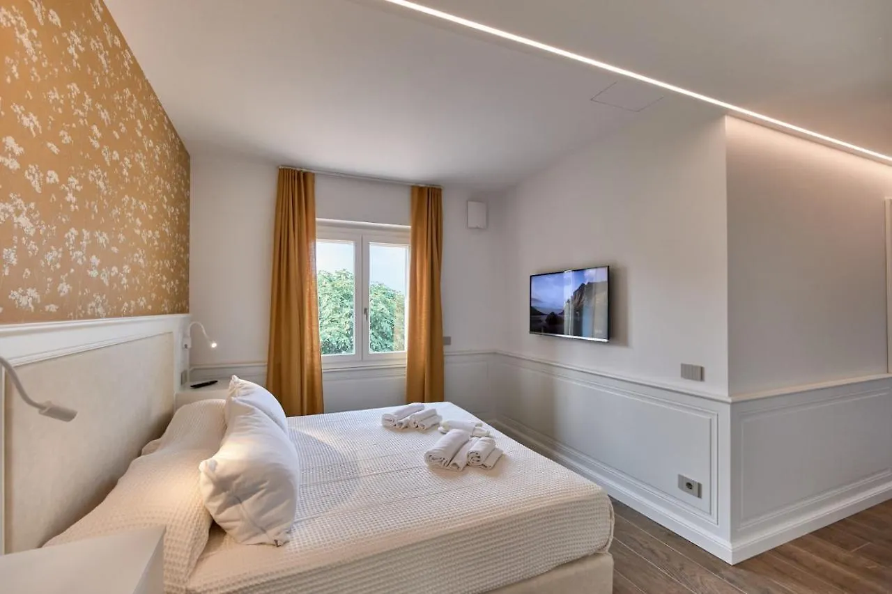 Da Oscar Flowers Apartments Barcuzzi