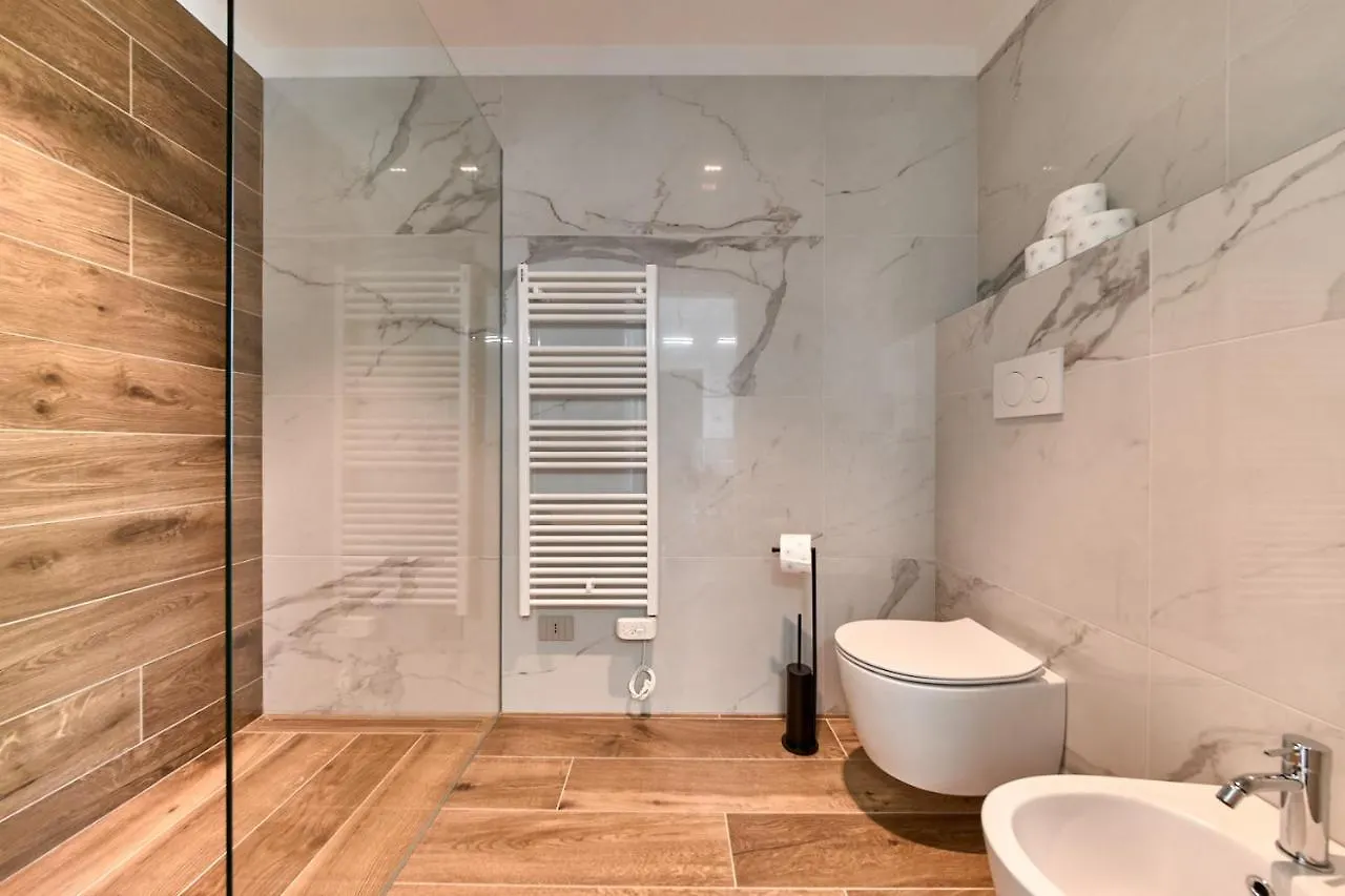Da Oscar Flowers Apartments Barcuzzi Italy